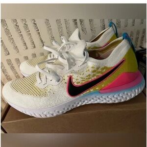 Nike Men's Epic React Flyknit 2 Running Shoes  Multicolor Running Shoes